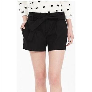 Banana Republic scalloped shorts with belt